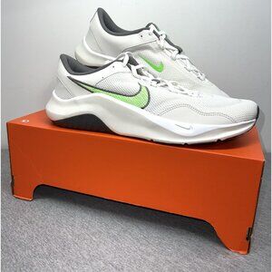 Nike Legend Essential 3 NN Shoes Mens Size 13 Phantom Green Strike Training NWOB